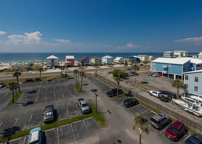 Surf & Racquet 603a Apartment